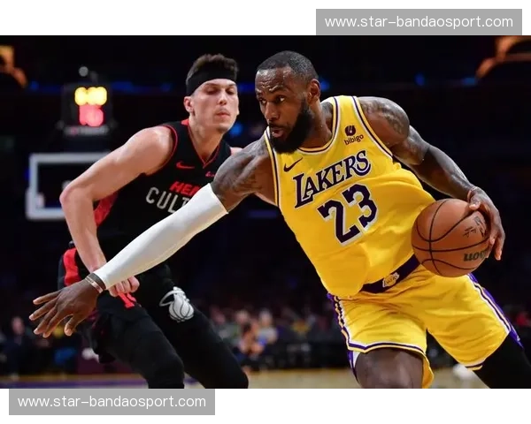 重温巅峰:湖人vs热火G1视频背后的豪门意志与黑马之魂 重温巅峰:湖人vs热火G1视频背后的豪门意志与黑马之魂